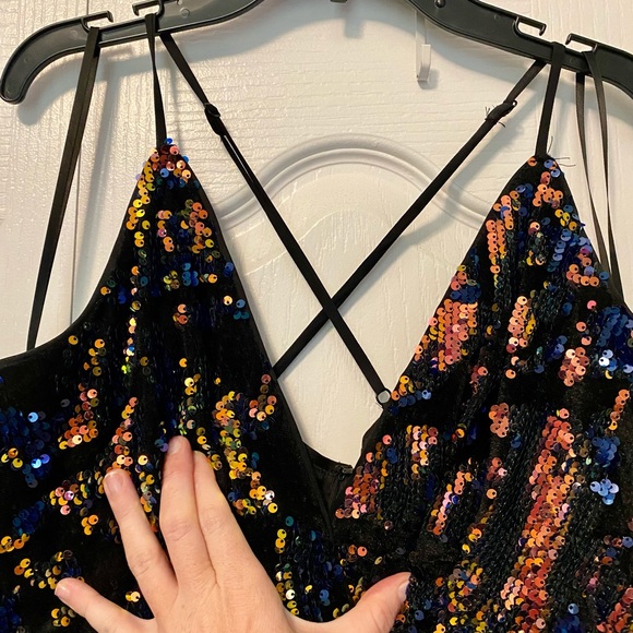 Sequin Mermaid Style Dress - Picture 4 of 8